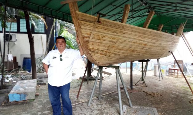 Uniknya Perahu Bambu Buatan ITS