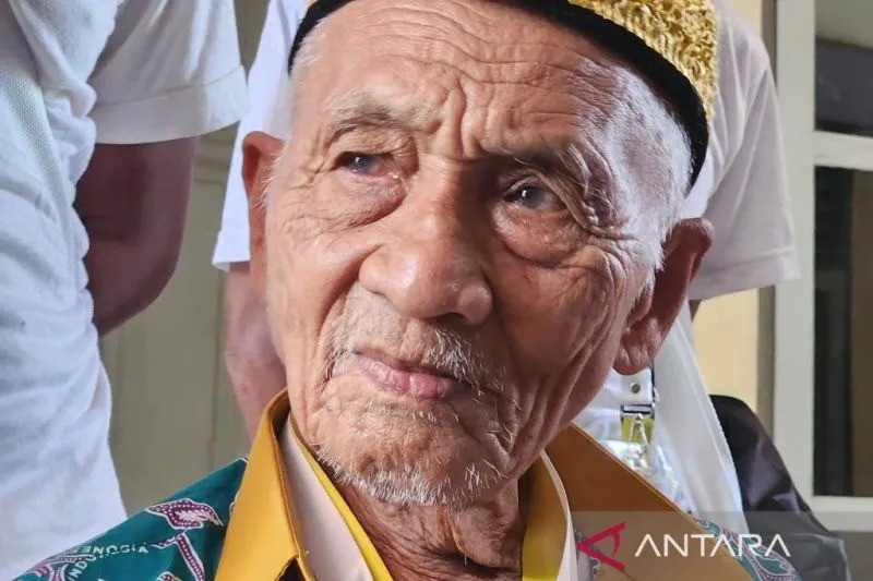 Meneladani semangat Kakek Harun, jamaah calon haji usia 119 tahun asal Pamekasan