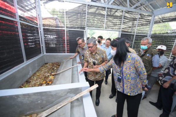 Pertama di Indonesia, Rest Area Cibubur Urai Sampah Organik Pemudik dengan Maggot