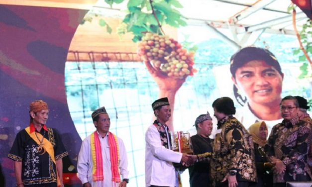 Raih Kaplataru, Ketua RT di Koja Jakarta ini Sukses Menyulap Lingkungan Kumuh Jadi Menawan
